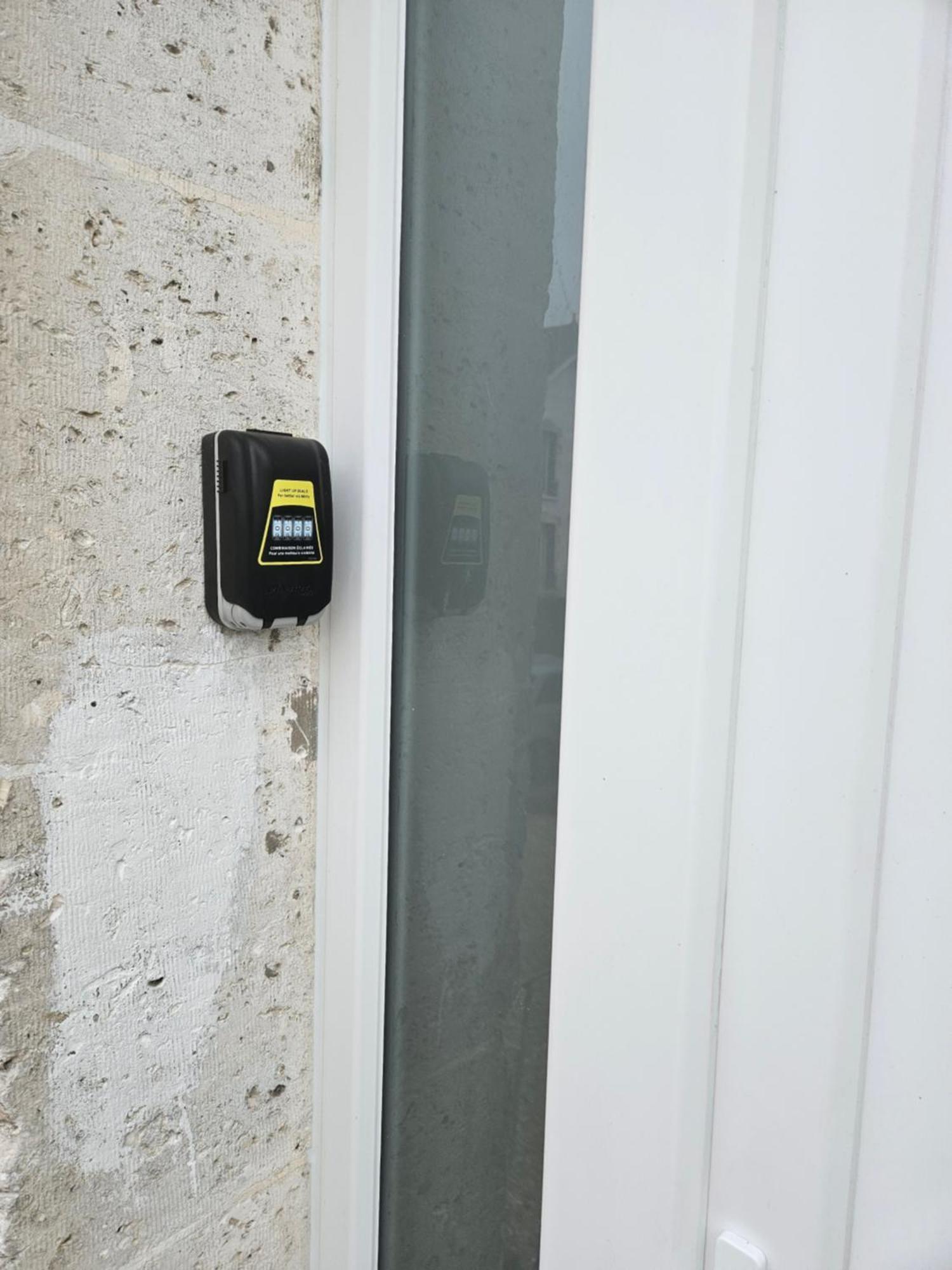 Sarl La Famille 1 Apartment Angouleme Luaran gambar