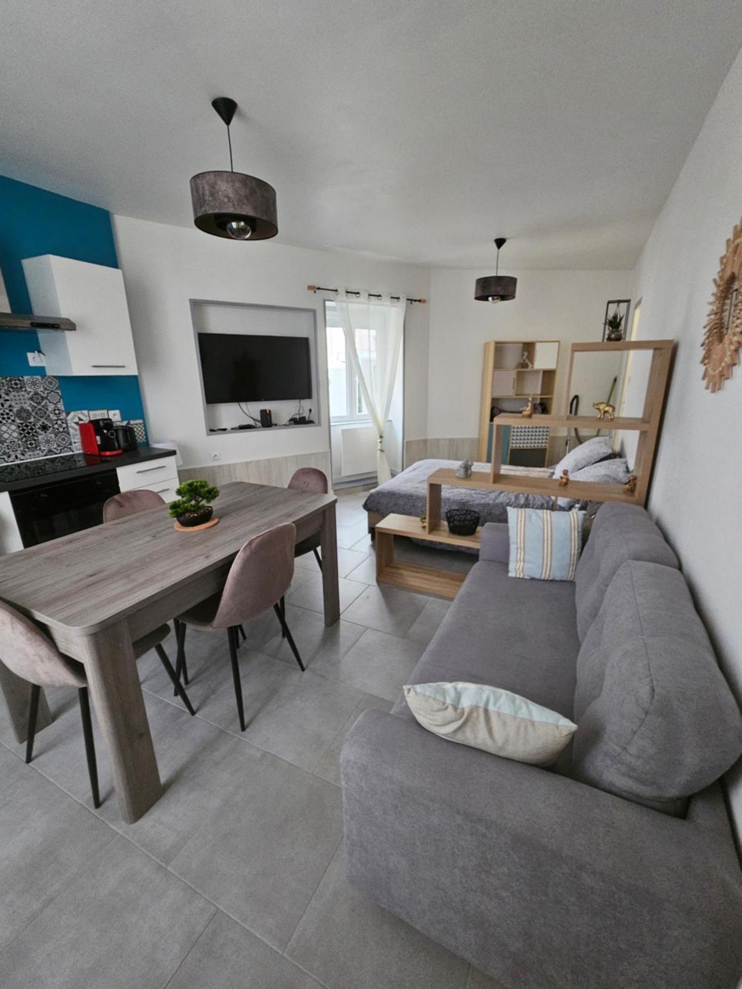 Sarl La Famille 1 Apartment Angouleme Luaran gambar